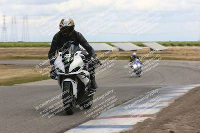 media/Apr-26-2024-TrackDaz (Fri) [[c4b677d280]]/C Group/140pm (Wheelie Bump)/